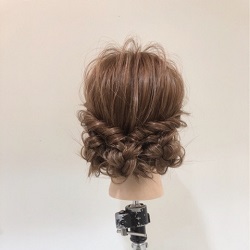 初級編 ミディアムヘアのまとめ髪 忙しい朝でも簡単ヘアアレンジ ヘアレシピ 頭美人