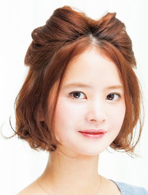 ショートヘア向け ヘアアクセなしでもおしゃれなスタイル ヘアスタイル 頭美人